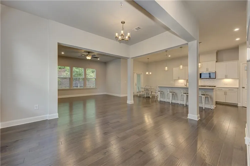 137 Holden Way Woodstock, GA 30189