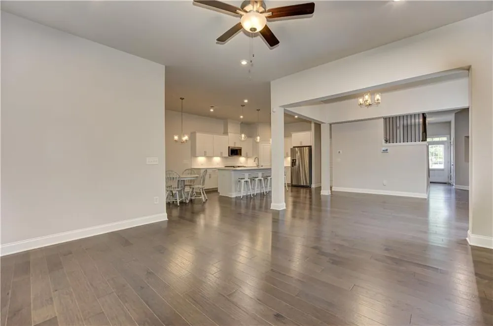137 Holden Way Woodstock, GA 30189