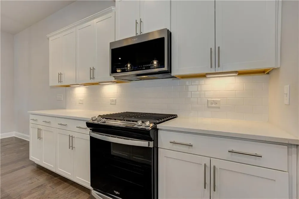 137 Holden Way Woodstock, GA 30189