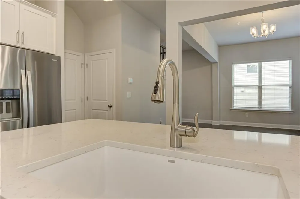 137 Holden Way Woodstock, GA 30189