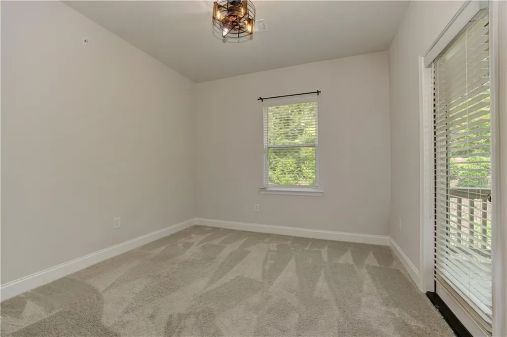 137 Holden Way Woodstock, GA 30189