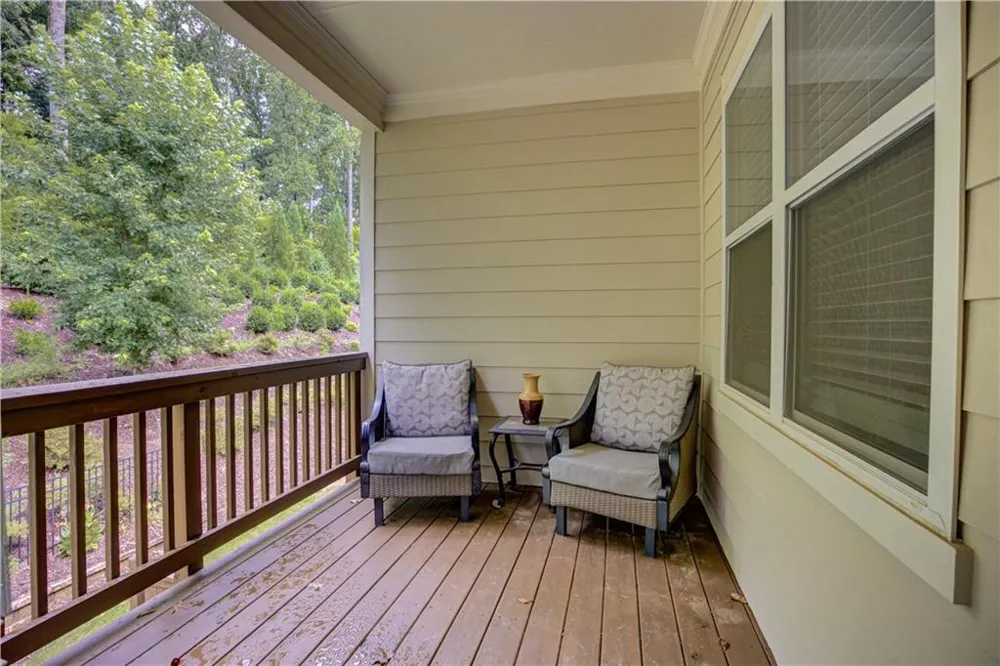 137 Holden Way Woodstock, GA 30189