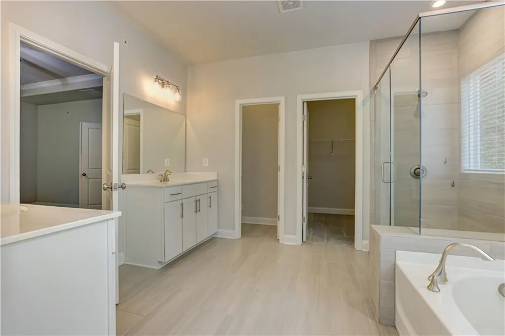 137 Holden Way Woodstock, GA 30189