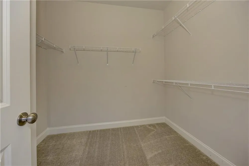 137 Holden Way Woodstock, GA 30189