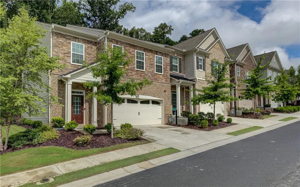 137 Holden Way Woodstock, GA 30189
