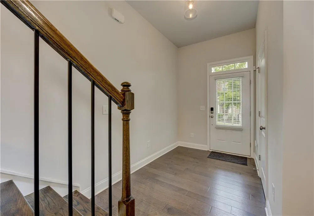 137 Holden Way Woodstock, GA 30189