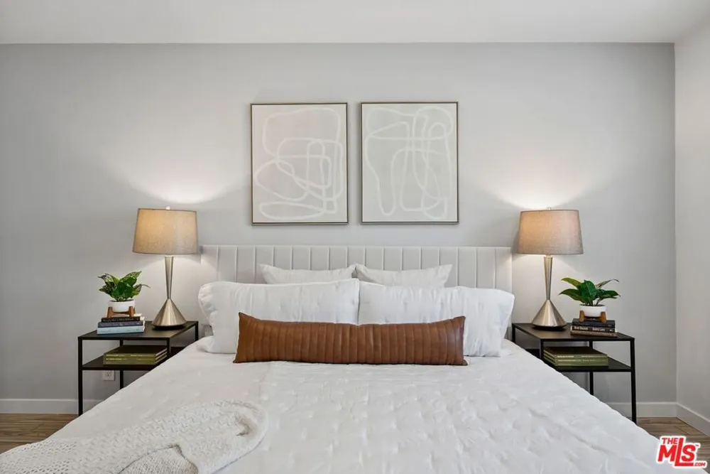 11230 Peach Grove Street #208 Los Angeles, CA 91601