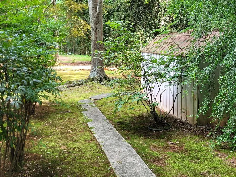 847 Knottywood Drive Lavonia, GA 30553