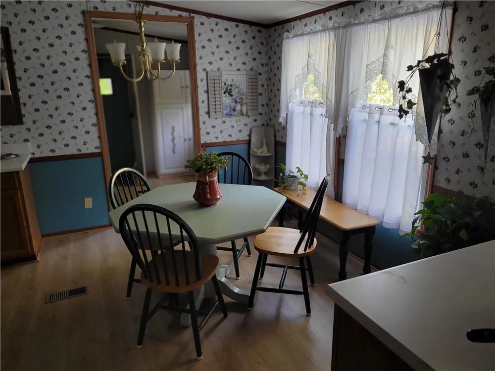 847 Knottywood Drive Lavonia, GA 30553
