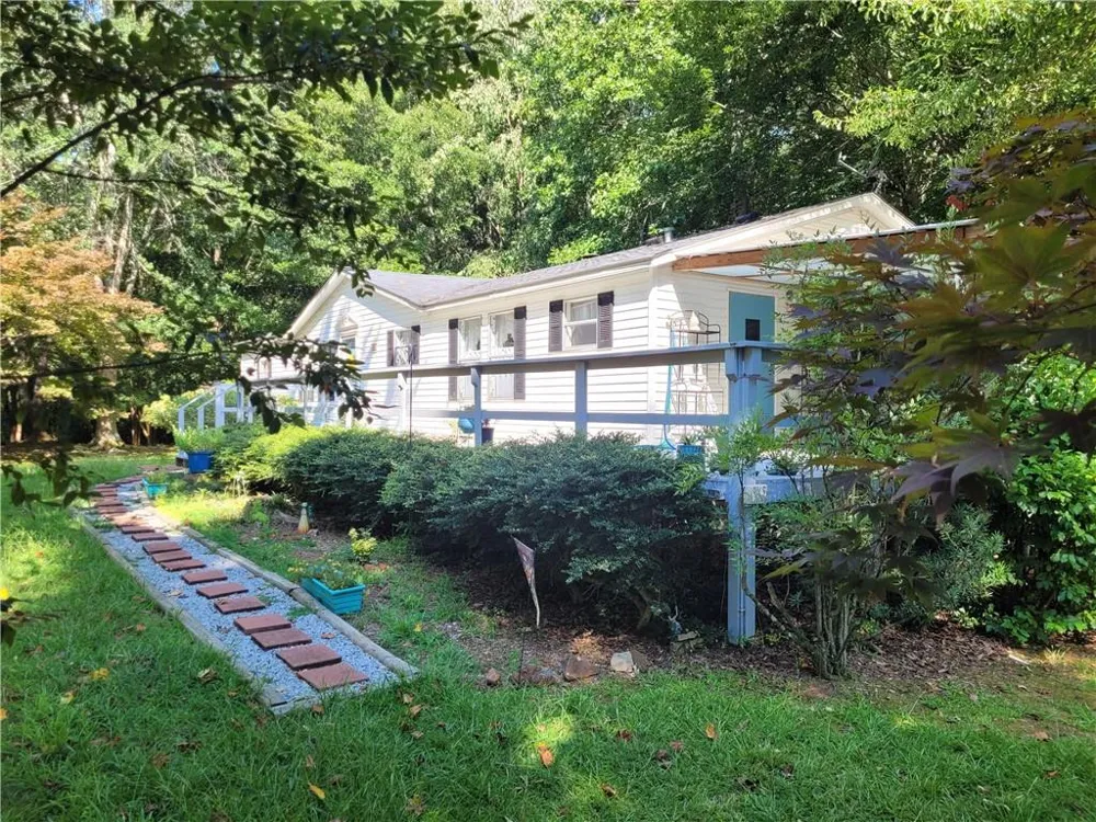 847 Knottywood Drive Lavonia, GA 30553