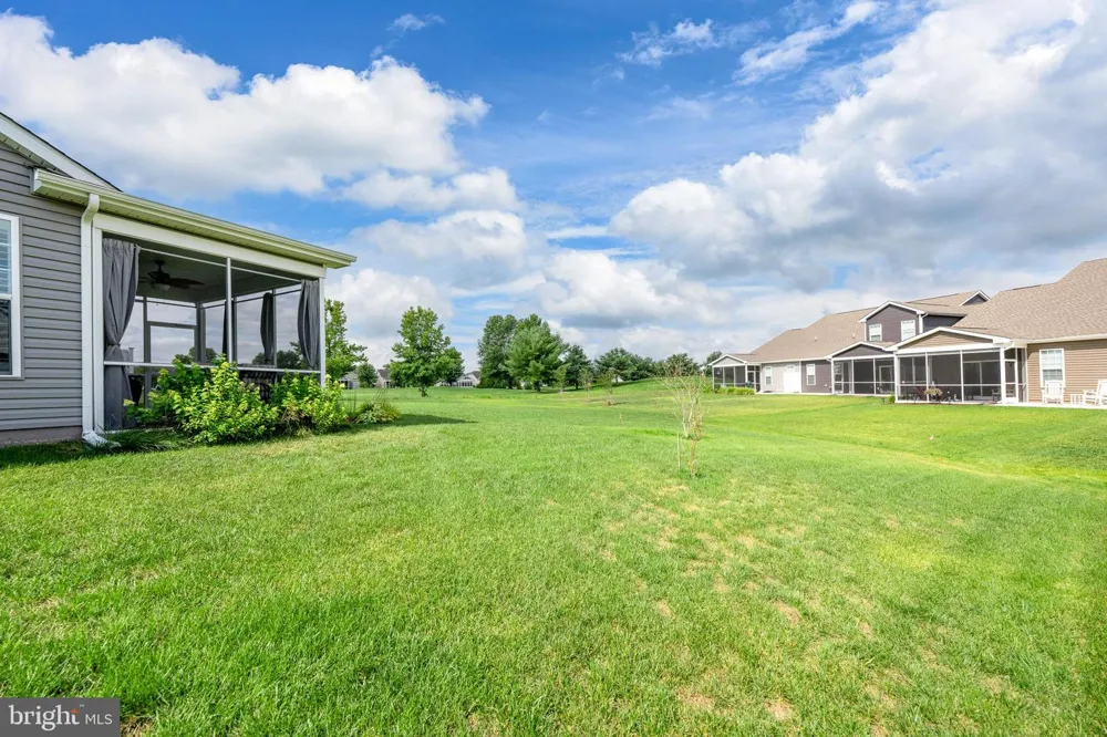 305 WATERSIDE SQUARE Bridgeville, DE 19933