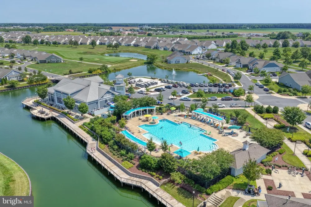 305 WATERSIDE SQUARE Bridgeville, DE 19933