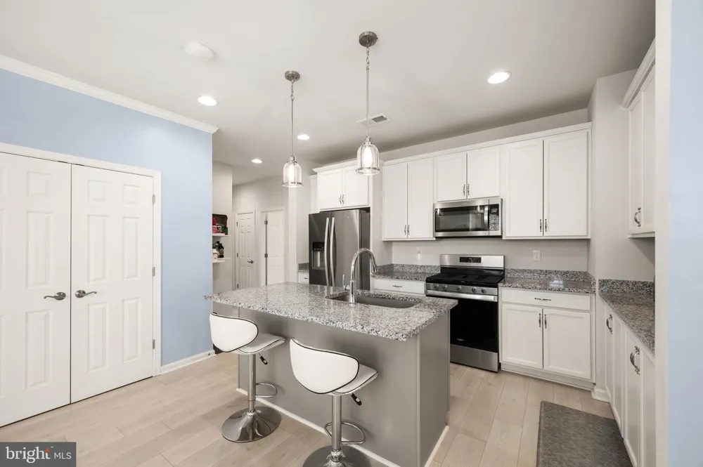 305 WATERSIDE SQUARE Bridgeville, DE 19933