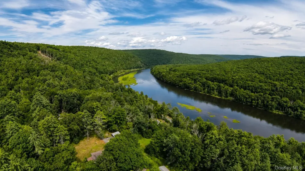 24 Andrew Paye Road Pond Eddy, NY 12770