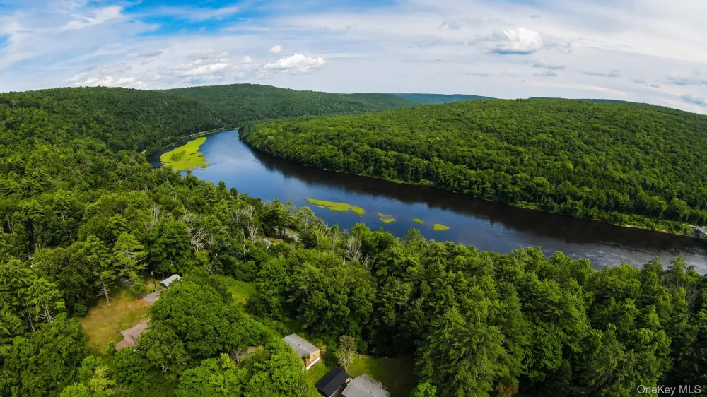 24 Andrew Paye Road Pond Eddy, NY 12770