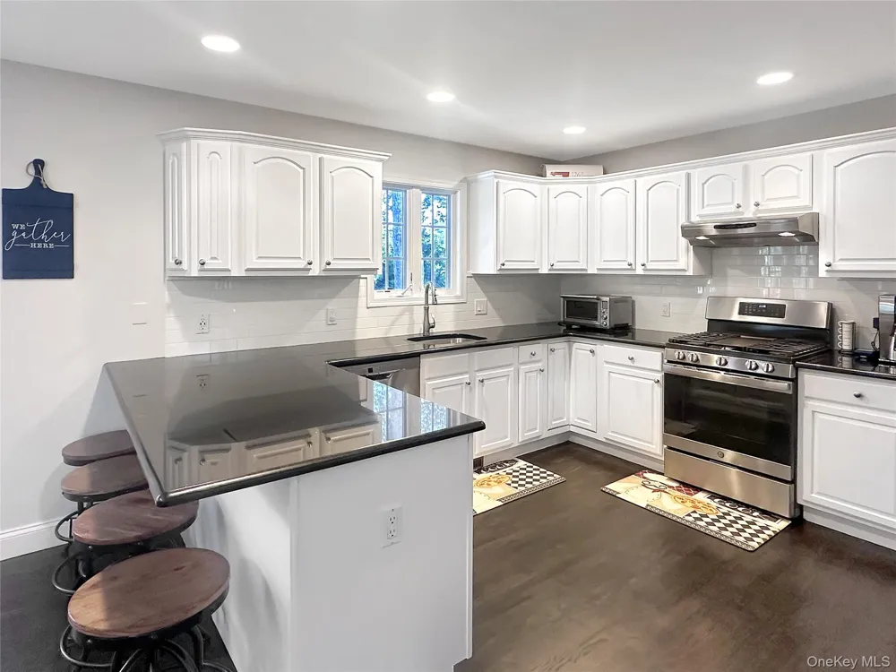 5765 Bergen Avenue Mattituck, NY 11952