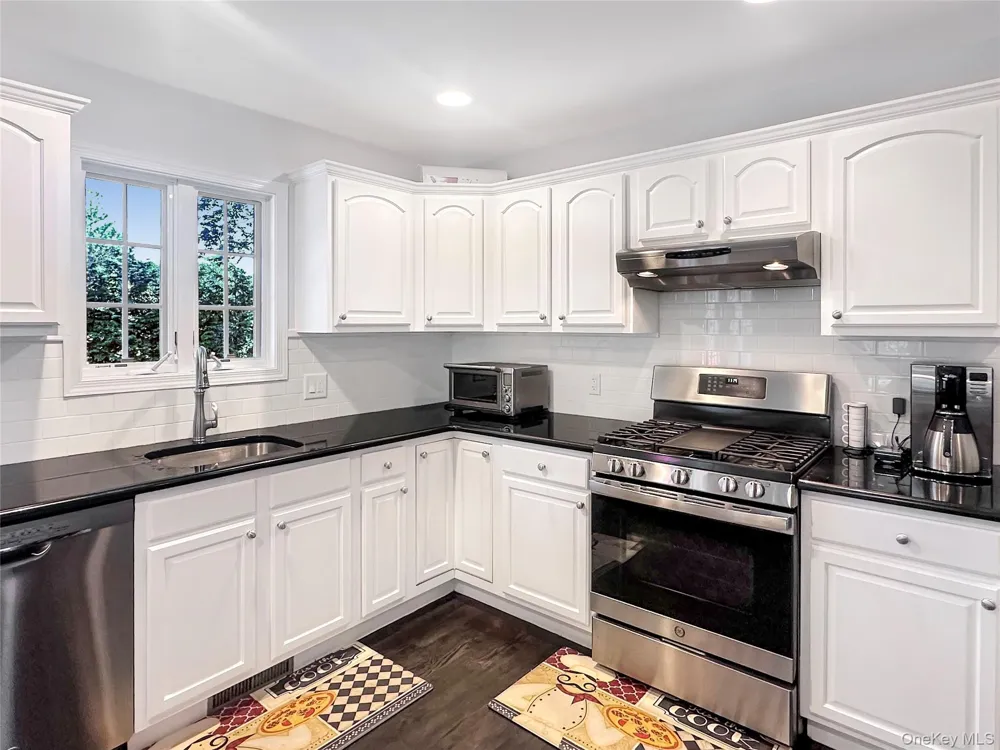5765 Bergen Avenue Mattituck, NY 11952