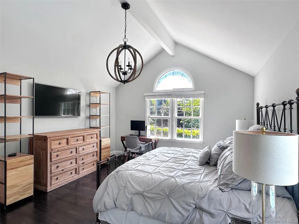 5765 Bergen Avenue Mattituck, NY 11952