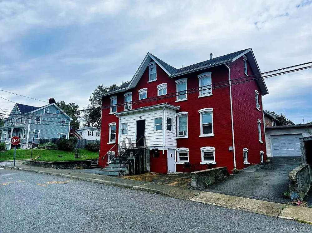 28 Davis Street #1 Beacon, NY 12508