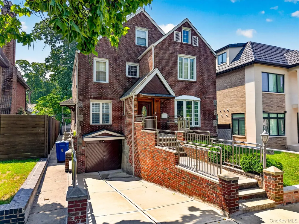 186-32 Avon Road Jamaica Estates, NY 11432