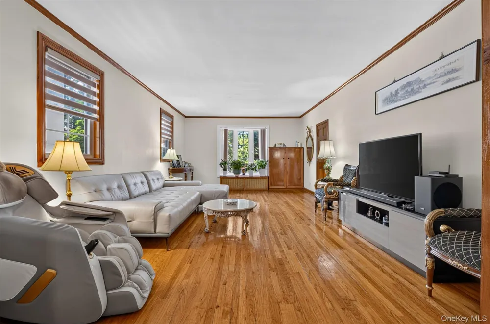 186-32 Avon Road Jamaica Estates, NY 11432