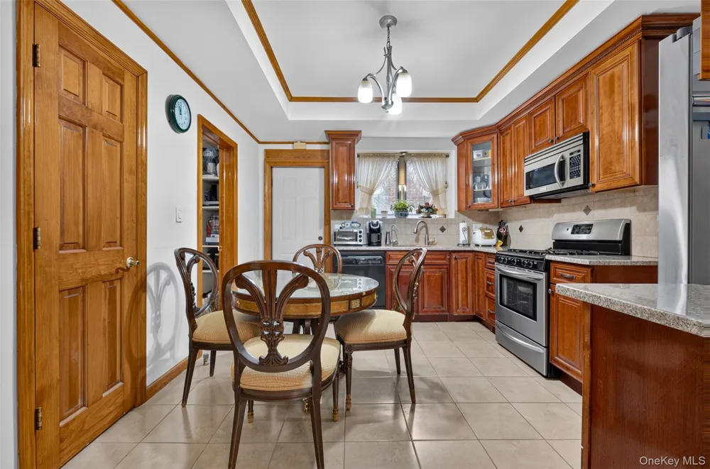 186-32 Avon Road Jamaica Estates, NY 11432