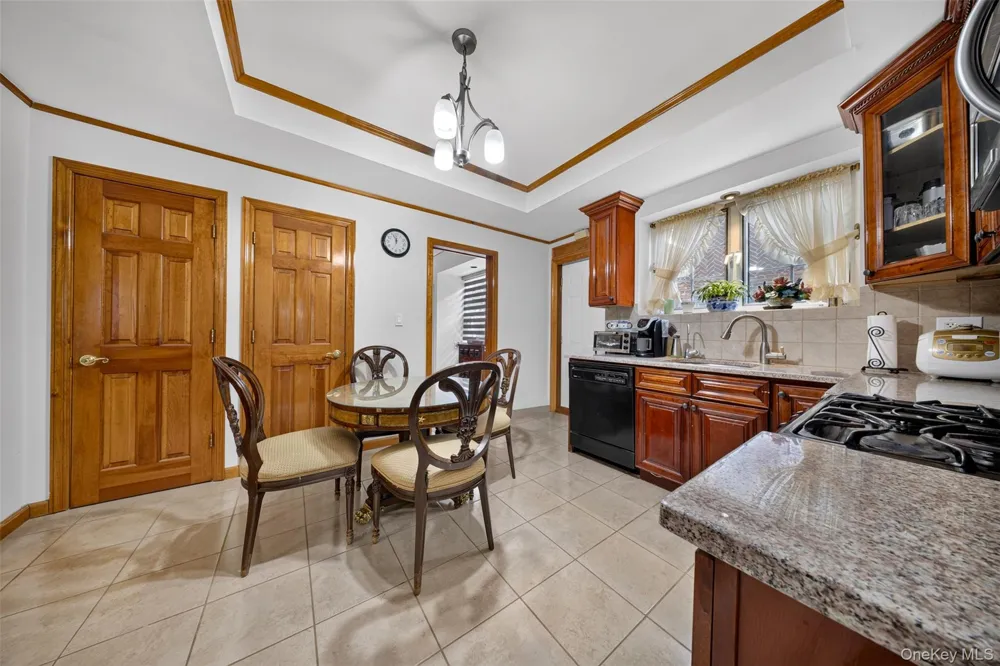 186-32 Avon Road Jamaica Estates, NY 11432