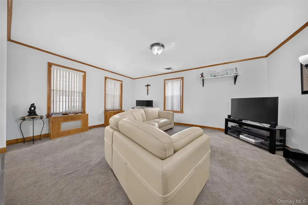 186-32 Avon Road Jamaica Estates, NY 11432