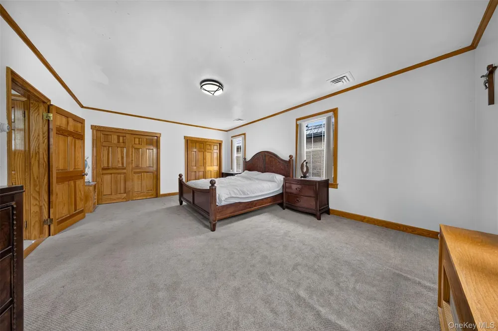 186-32 Avon Road Jamaica Estates, NY 11432