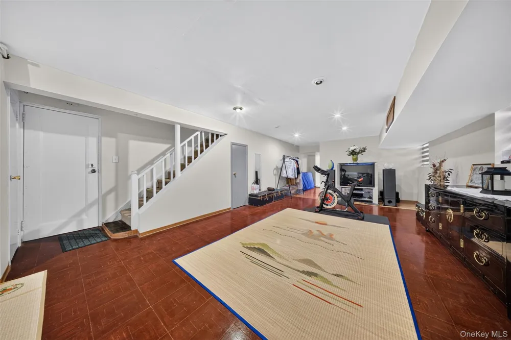 186-32 Avon Road Jamaica Estates, NY 11432