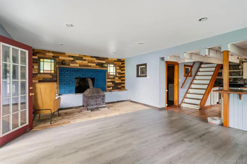 241 Meadow Avenue Chester, NY 10918