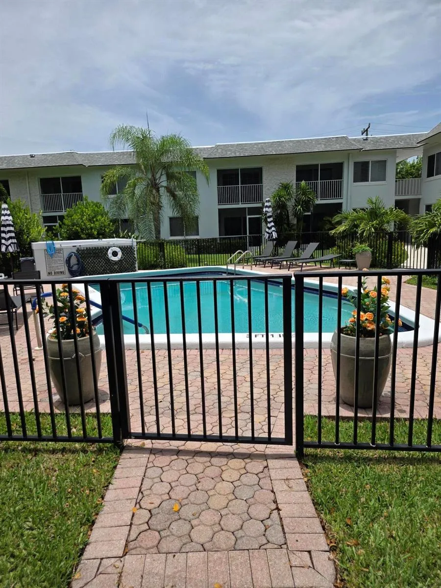 207 Tropic Isle Drive #215 Delray Beach, FL 33483