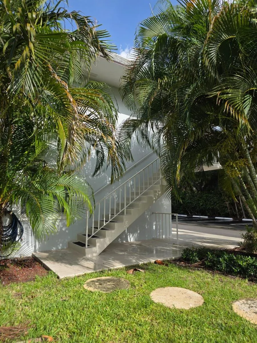 207 Tropic Isle Drive #215 Delray Beach, FL 33483