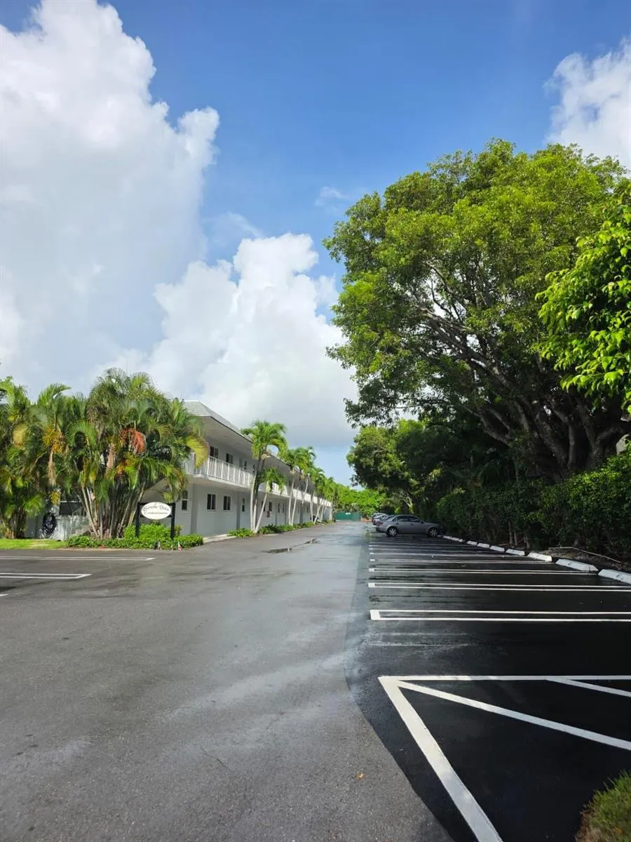 207 Tropic Isle Drive #215 Delray Beach, FL 33483