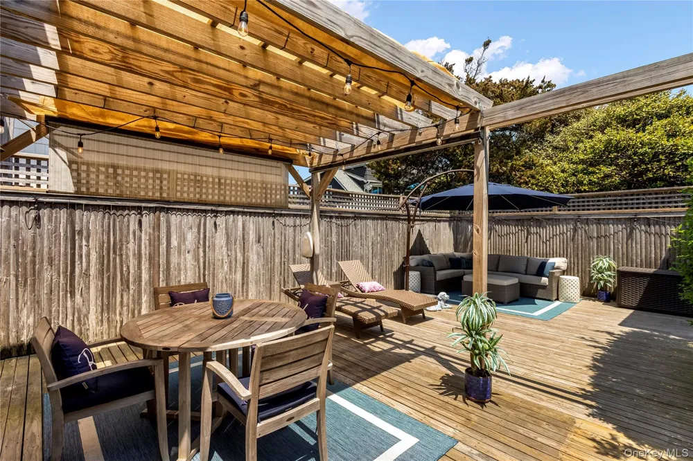 169 Main Walk Cherry Grove, NY 11782