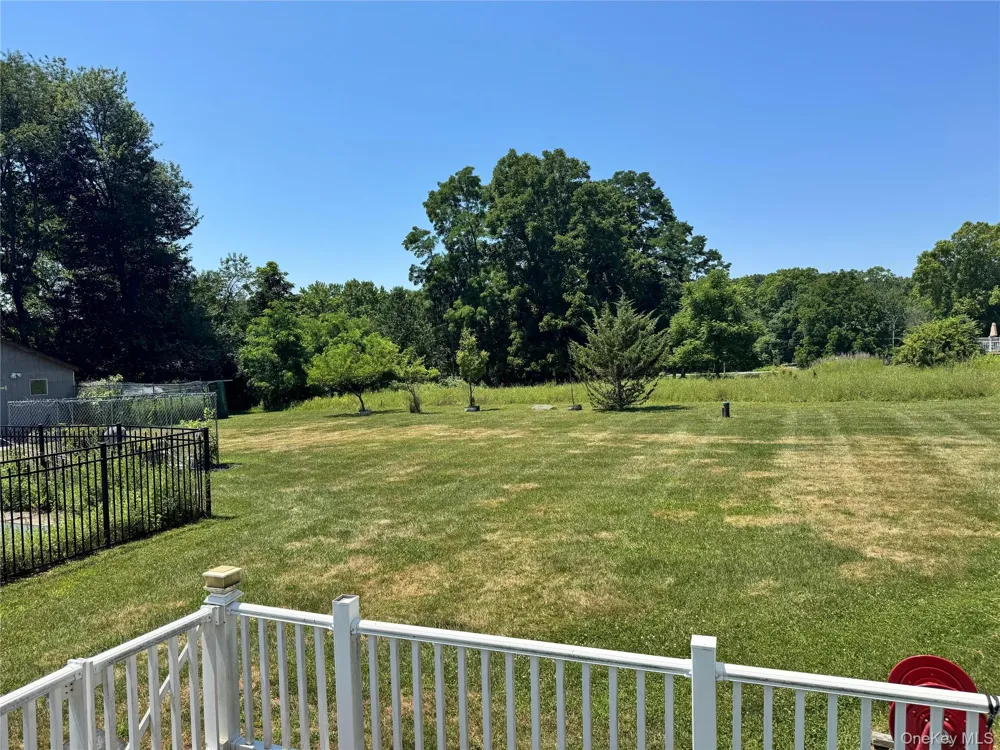 10 Willys Court Rock Tavern, NY 12575