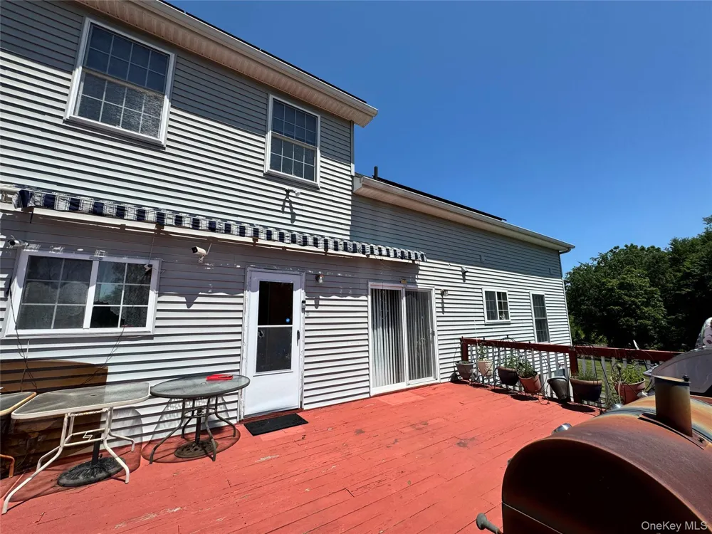 10 Willys Court Rock Tavern, NY 12575