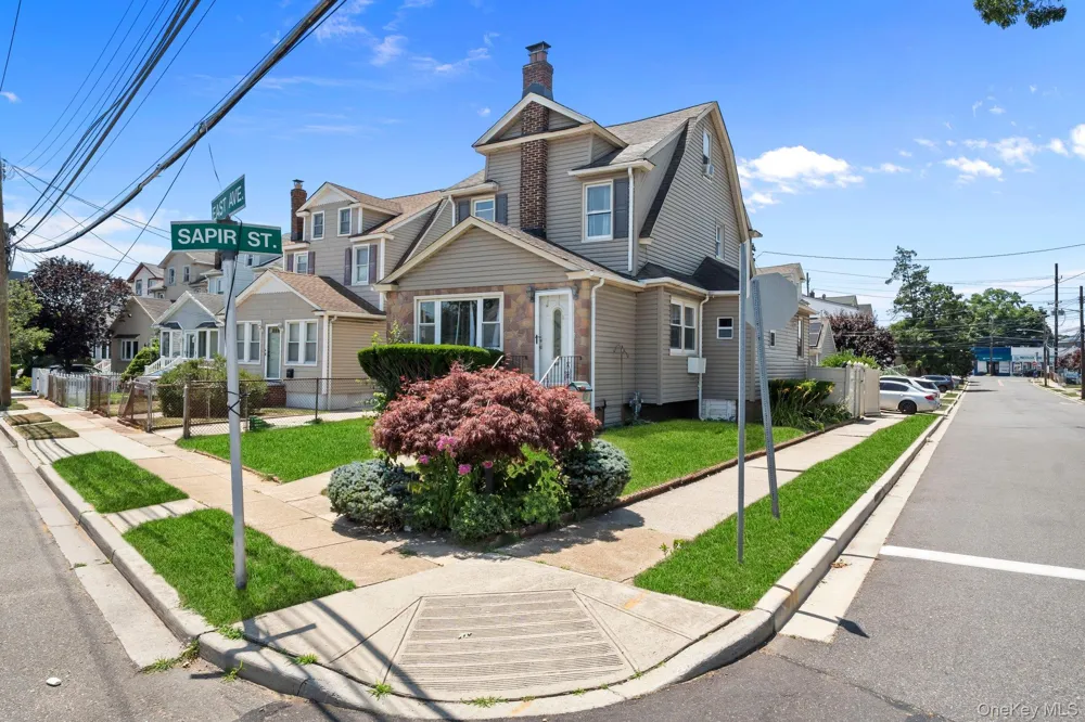 40 East Avenue Valley Stream, NY 11580