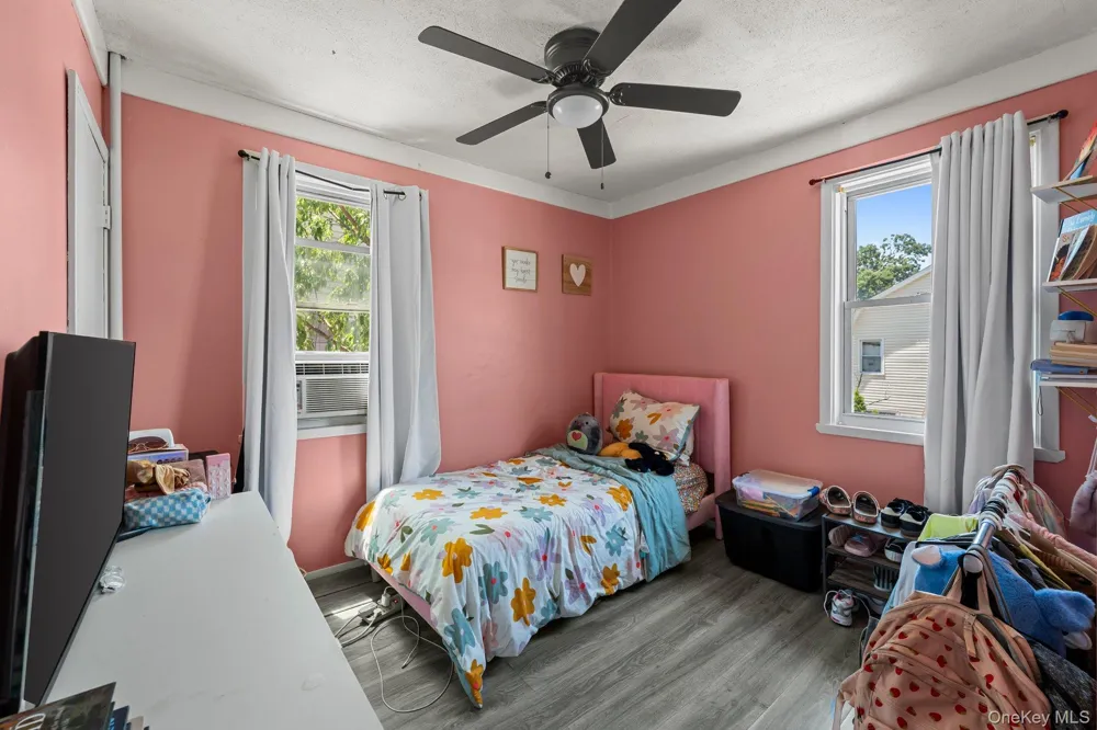 40 East Avenue Valley Stream, NY 11580