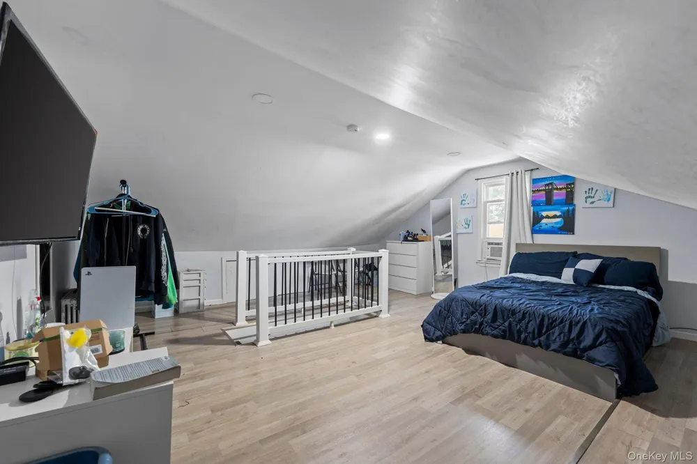 40 East Avenue Valley Stream, NY 11580