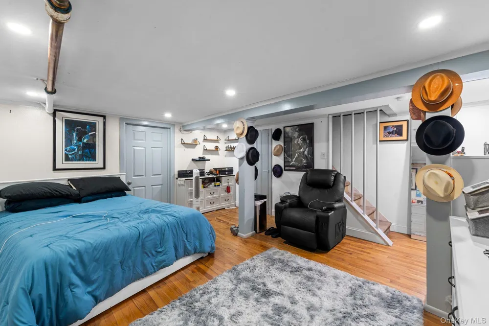 40 East Avenue Valley Stream, NY 11580