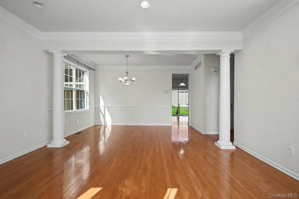 427 Vassar Place Fishkill, NY 12524