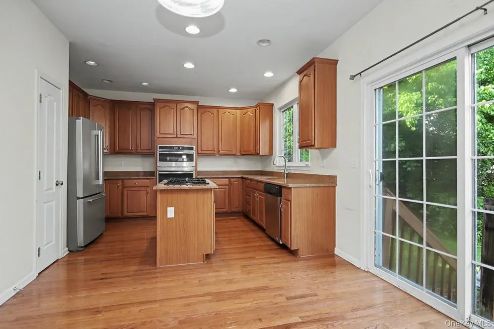 427 Vassar Place Fishkill, NY 12524