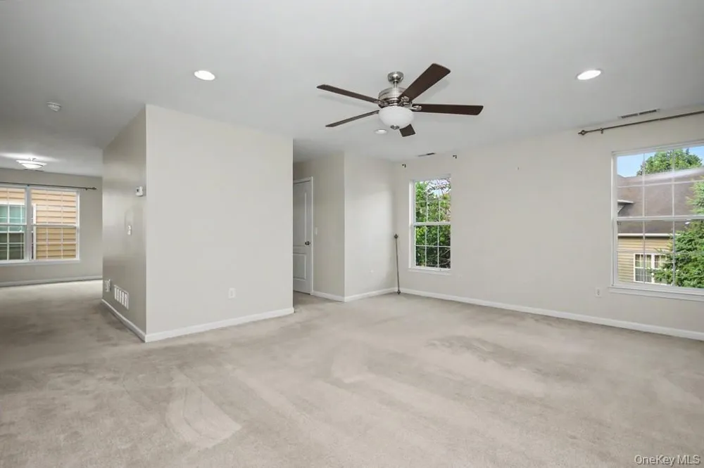 427 Vassar Place Fishkill, NY 12524
