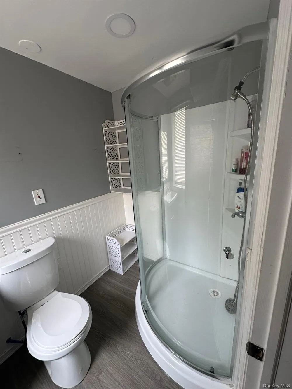 186 E Pennywood Avenue Roosevelt, NY 11575