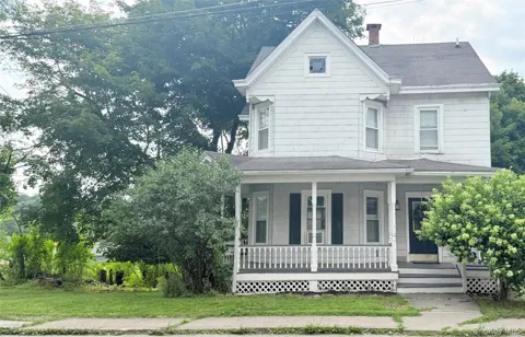 18 Pleasant Avenue