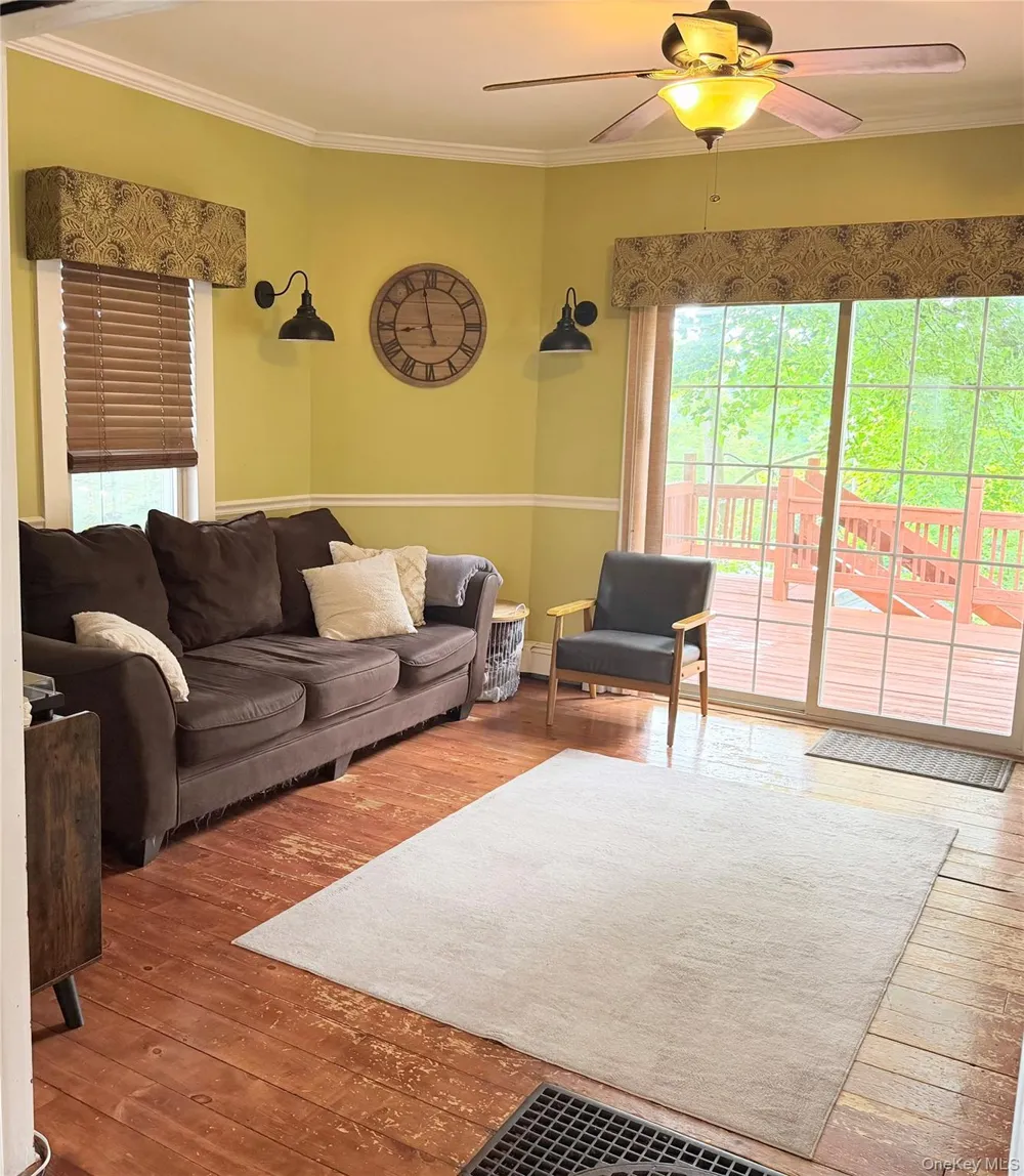 18 Pleasant Avenue Walden, NY 12586