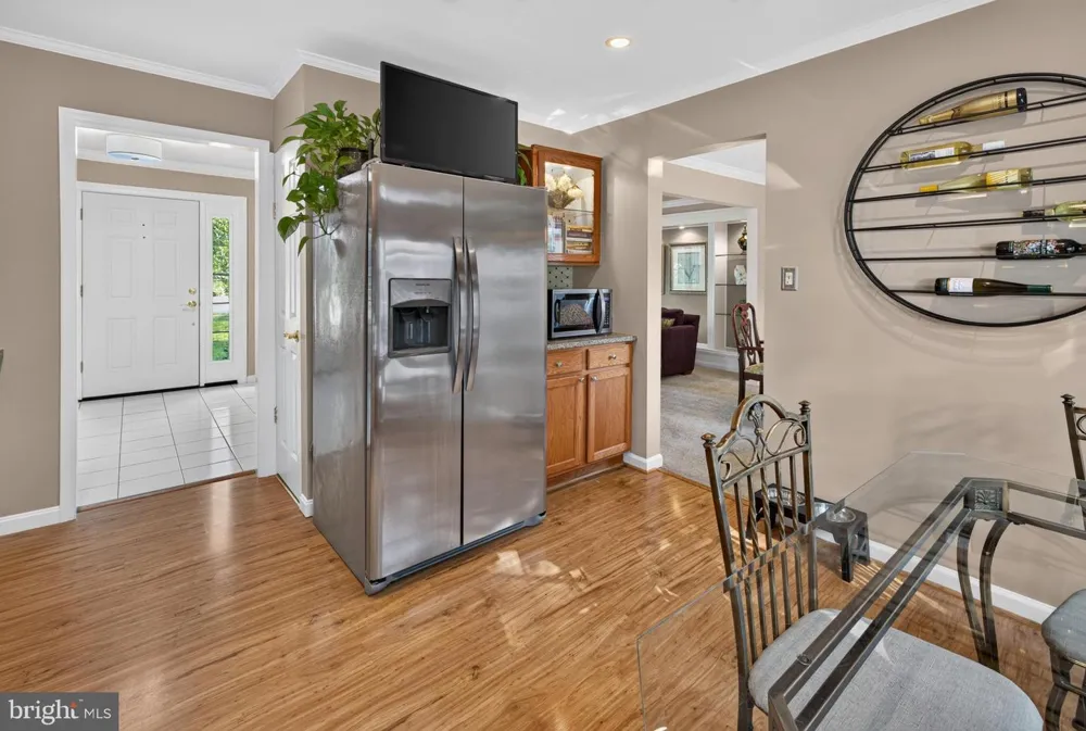 7901 LAURAL VALLEY WAY Springfield, VA 22153