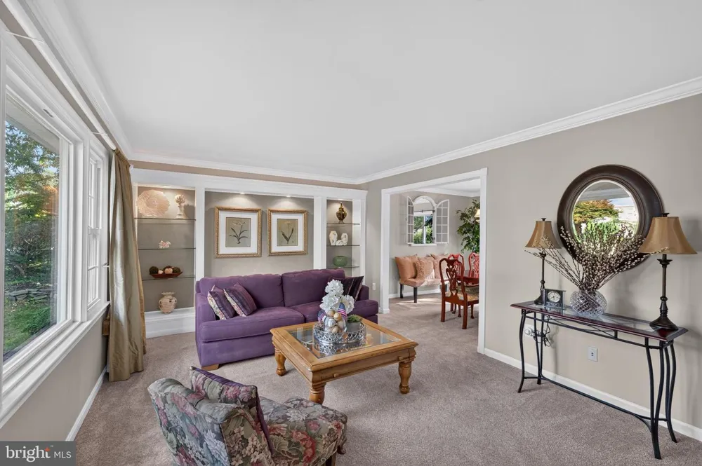 7901 LAURAL VALLEY WAY Springfield, VA 22153