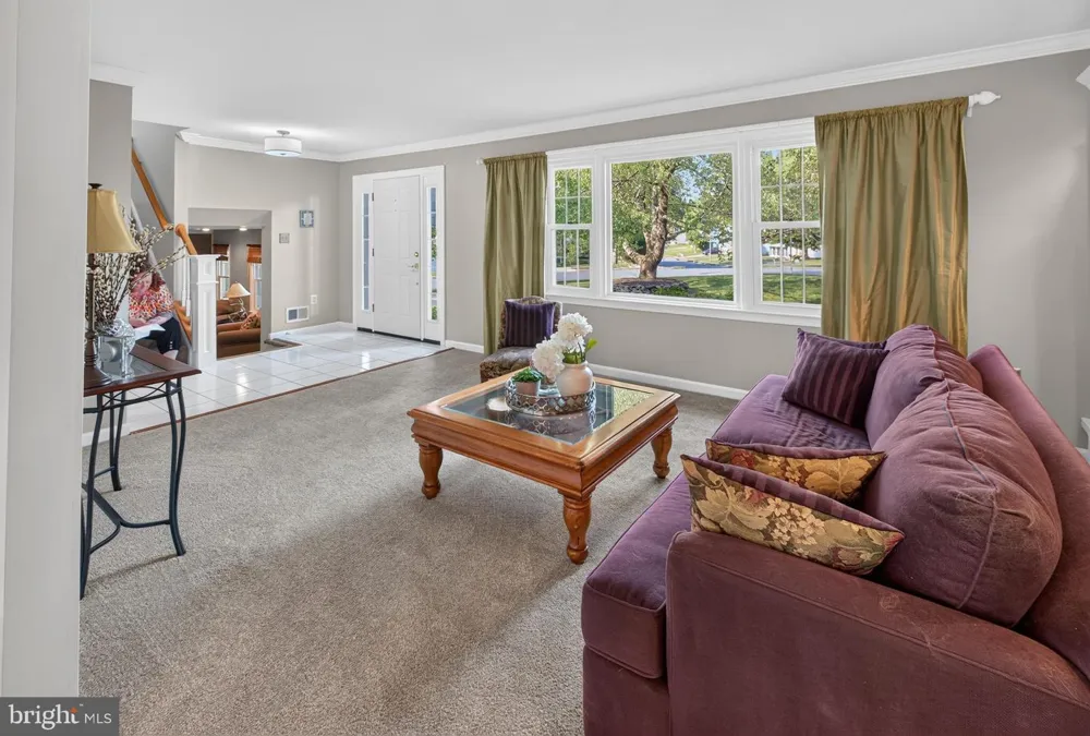 7901 LAURAL VALLEY WAY Springfield, VA 22153